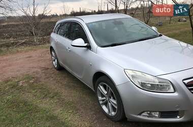 Универсал Opel Insignia 2012 в 
