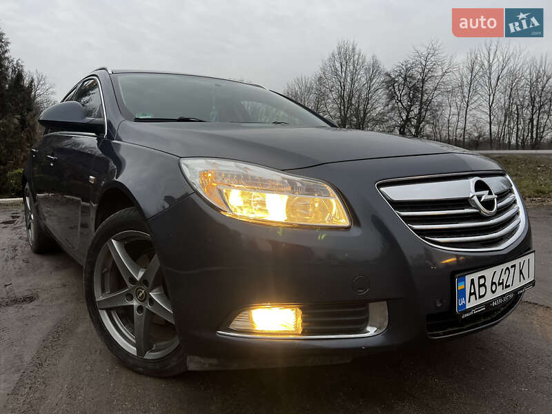 Універсал Opel Insignia 2009 в Гайсину