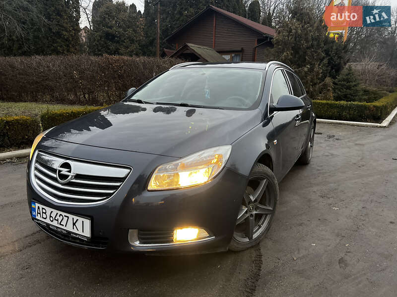 Універсал Opel Insignia 2009 в Гайсину