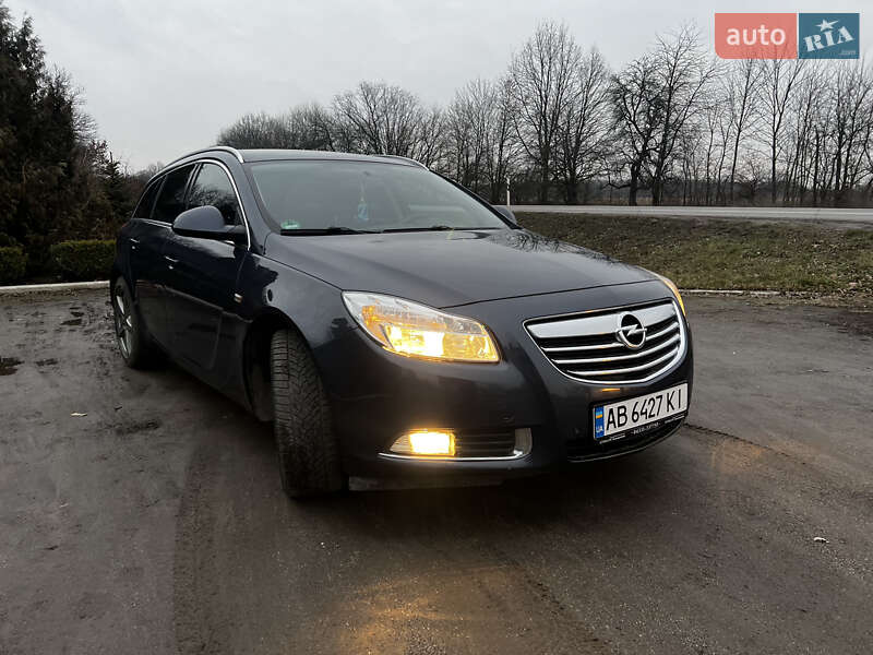 Універсал Opel Insignia 2009 в Гайсину