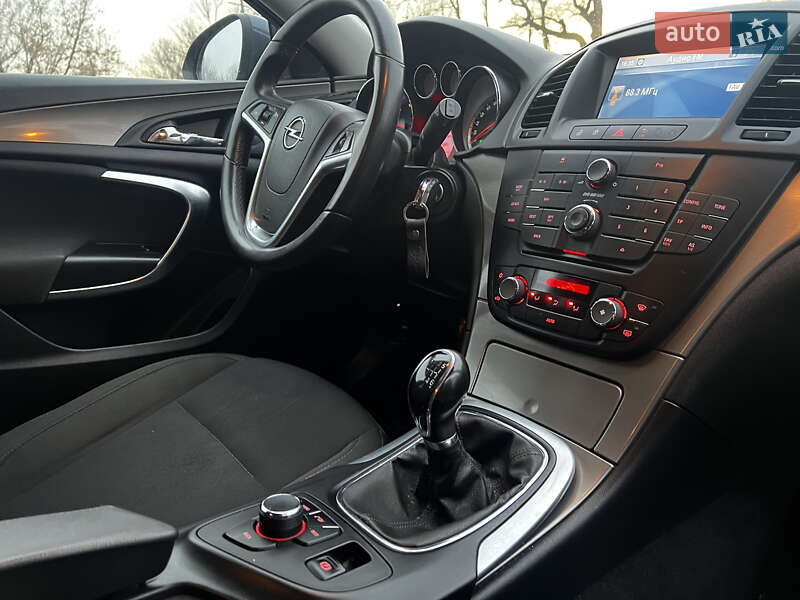 Універсал Opel Insignia 2009 в Гайсину