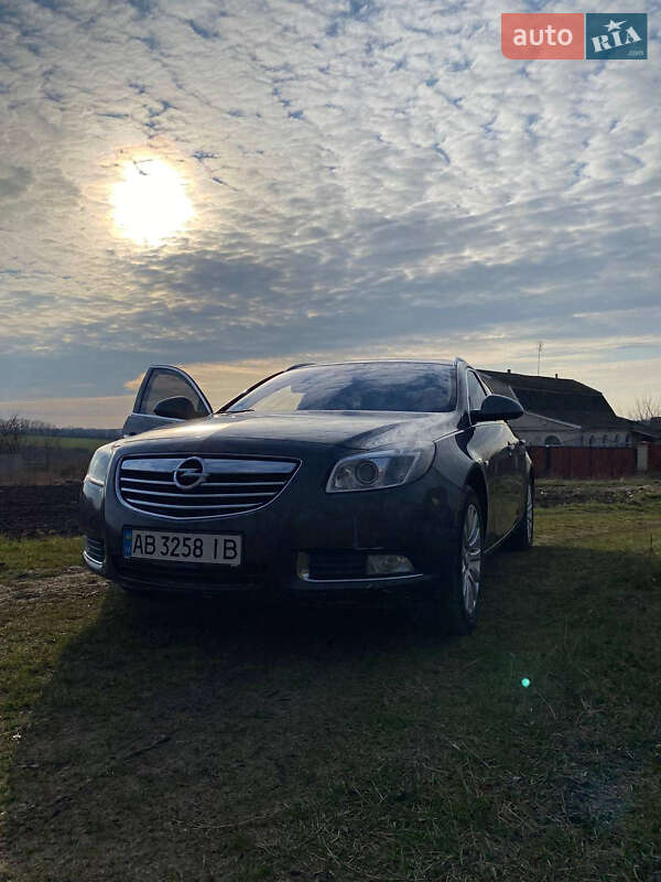 Opel Insignia 2011