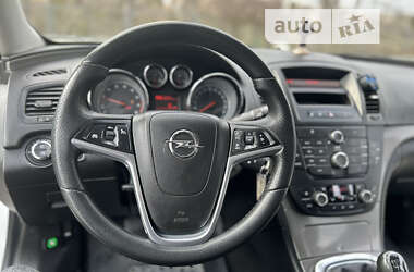 Седан Opel Insignia 2012 в Виннице