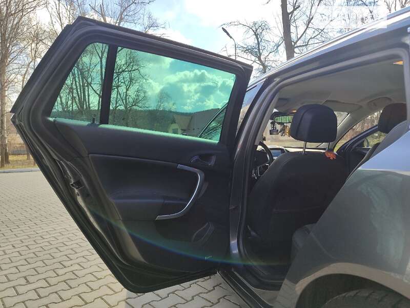 Универсал Opel Insignia 2012 в Залещиках