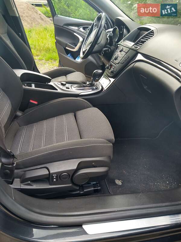 Универсал Opel Insignia 2013 в Ивановке