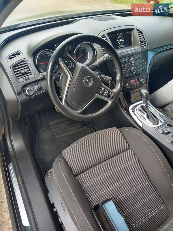 Универсал Opel Insignia 2013 в Ивановке
