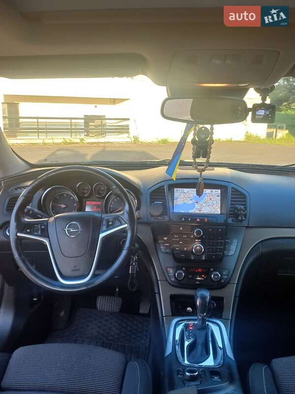 Универсал Opel Insignia 2013 в Николаеве