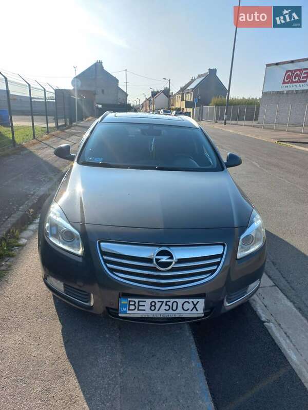 Универсал Opel Insignia 2013 в Николаеве