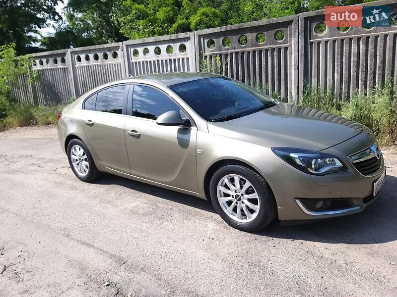 Седан Opel Insignia 2015 в Києві
