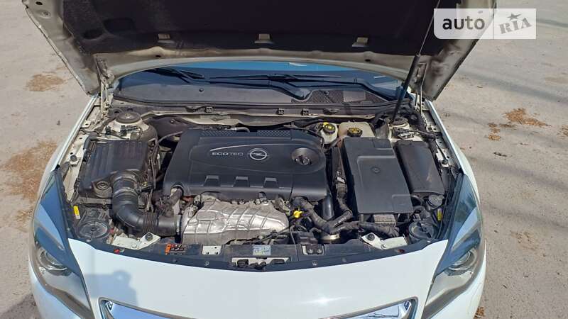 Универсал Opel Insignia 2013 в Киеве