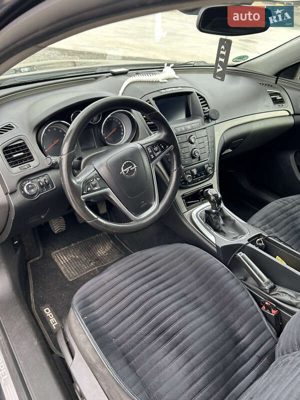 Универсал Opel Insignia 2012 в Черкассах