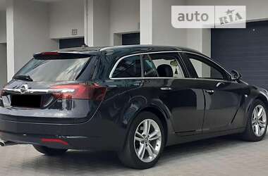 Универсал Opel Insignia 2015 в Киеве