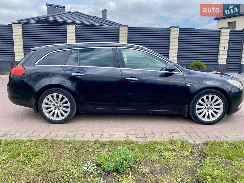 Універсал Opel Insignia 2010 в Хмельницькому