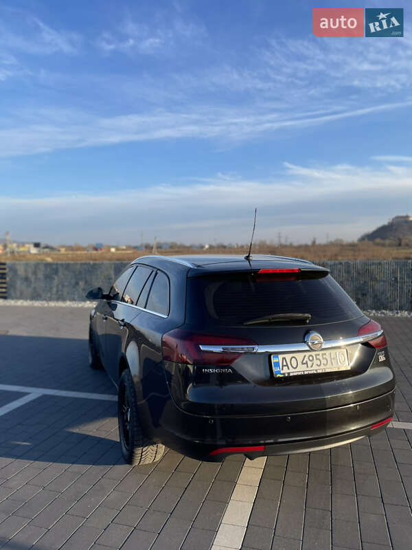 Универсал Opel Insignia 2014 в Мукачево