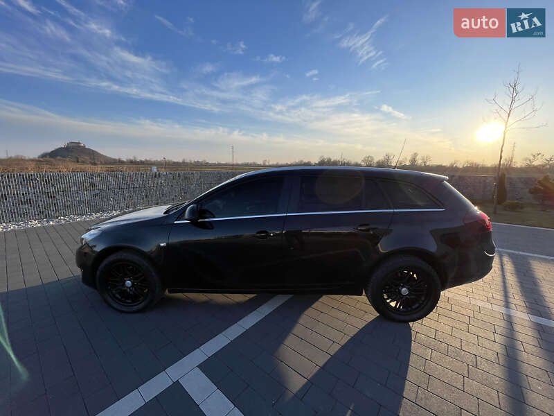Универсал Opel Insignia 2014 в Мукачево