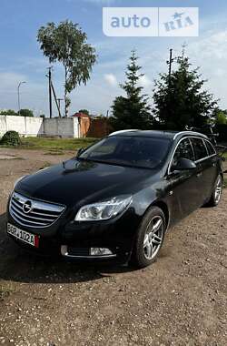 Універсал Opel Insignia 2010 в Запоріжжі