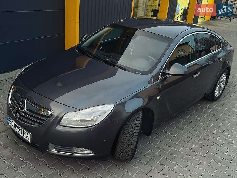 Седан Opel Insignia 2012 в Киеве