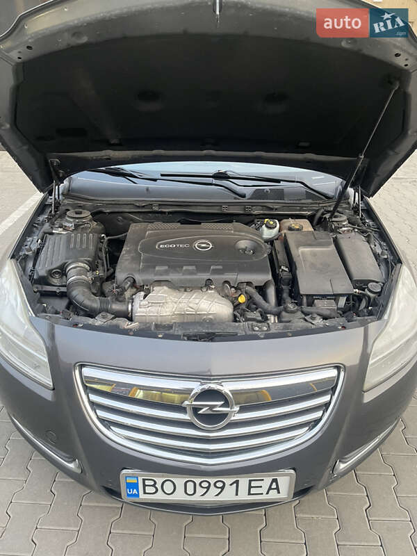 Седан Opel Insignia 2012 в Киеве