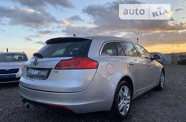 Универсал Opel Insignia 2011 в Хусте