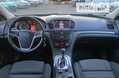 Универсал Opel Insignia 2011 в Хусте