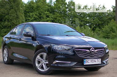 Лифтбек Opel Insignia 2018 в Дрогобыче