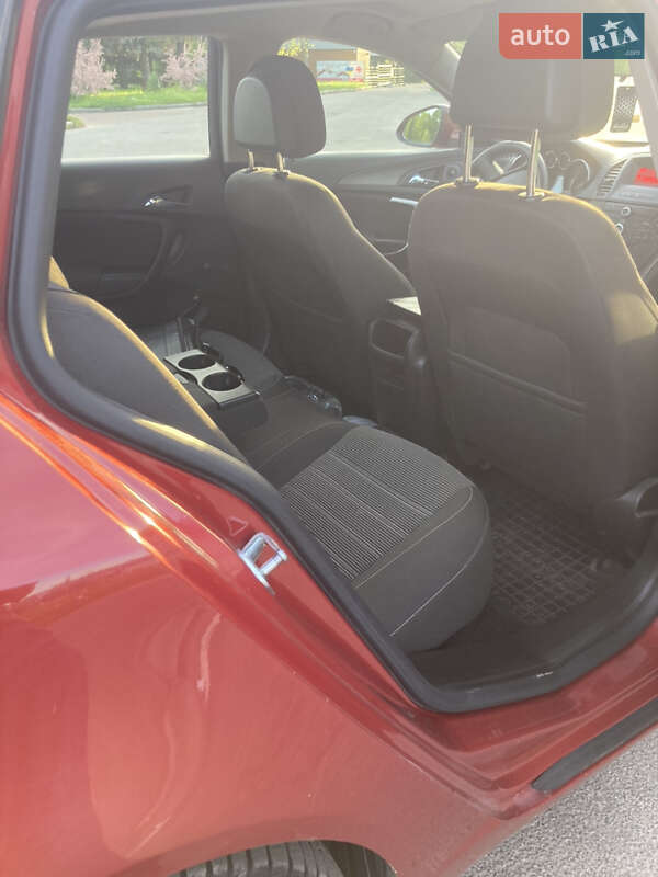 Универсал Opel Insignia 2010 в Житомире