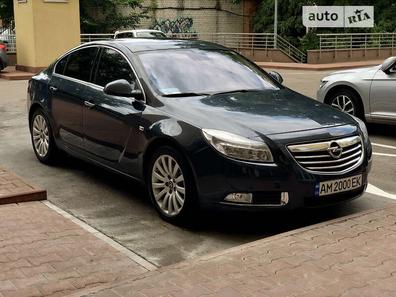 Седан Opel Insignia 2009 в Житомирі