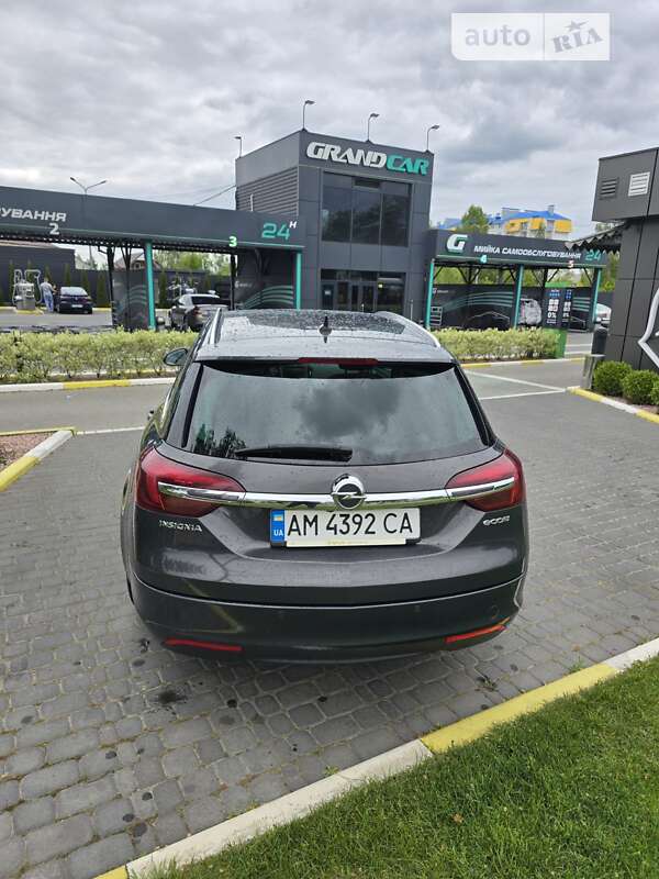 Универсал Opel Insignia 2014 в Коростене