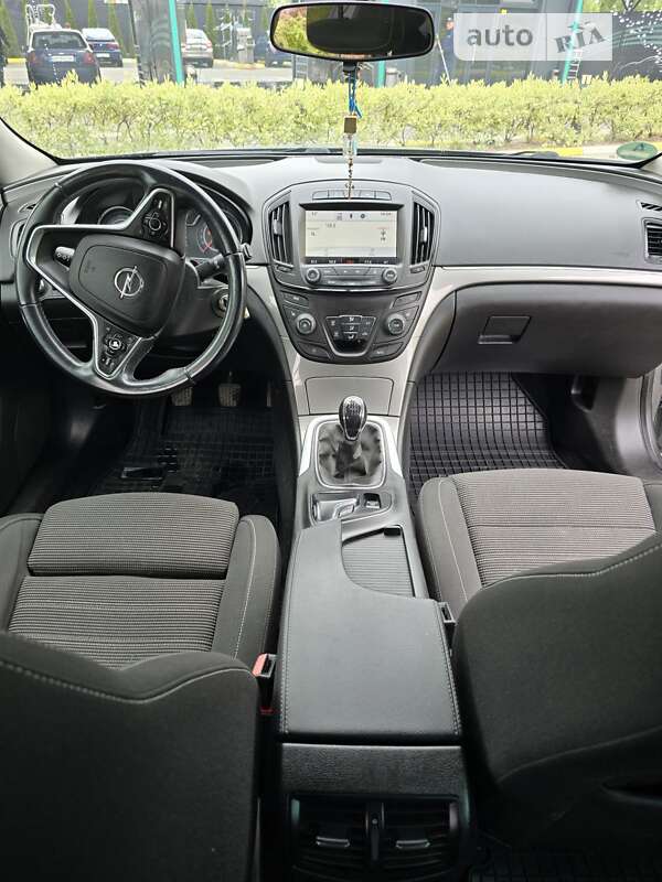 Универсал Opel Insignia 2014 в Коростене