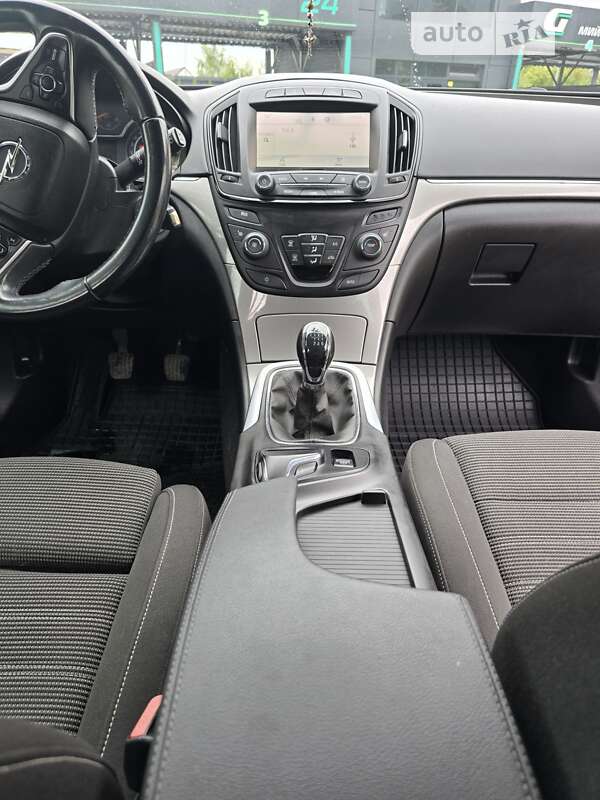 Универсал Opel Insignia 2014 в Коростене