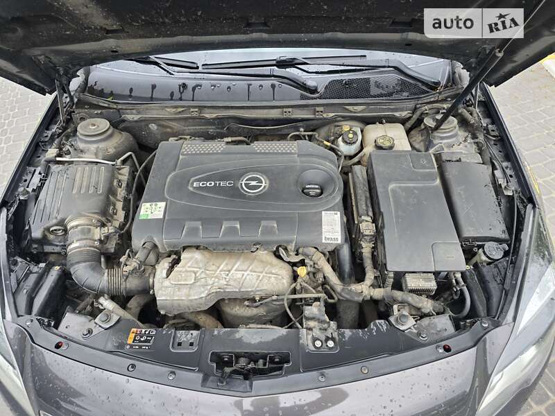 Универсал Opel Insignia 2014 в Коростене
