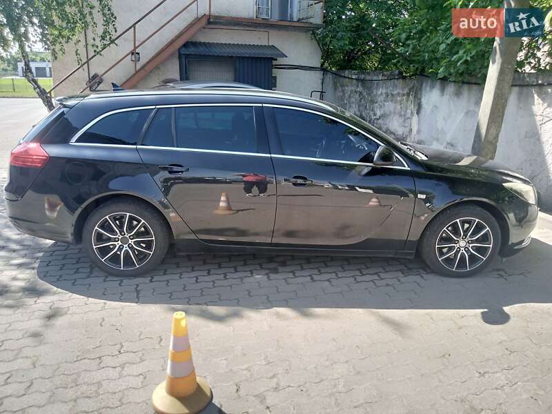 Універсал Opel Insignia 2010 в Ужгороді фото 3 Універсал Opel Insignia 2010 в Ужгороді