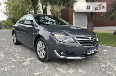 Ліфтбек Opel Insignia 2016 в Дніпрі