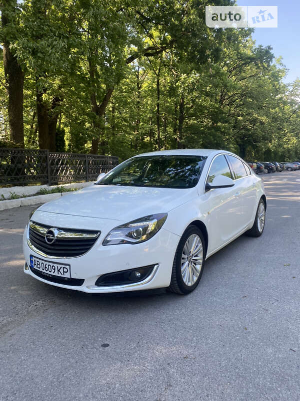 Седан Opel Insignia 2017 в Хмельнике