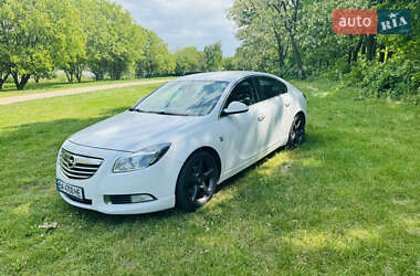 Лифтбек Opel Insignia 2010 в 
