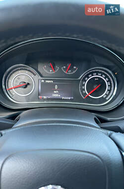 Универсал Opel Insignia 2013 в 