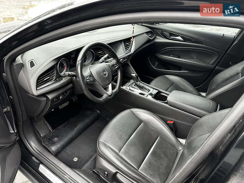 Лифтбек Opel Insignia 2017 в Львове