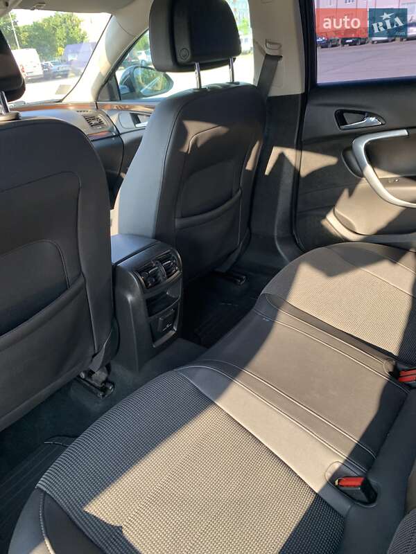 Ліфтбек Opel Insignia 2011 в Нетішині
