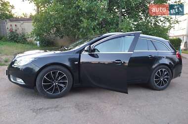 Универсал Opel Insignia 2013 в Ивановке