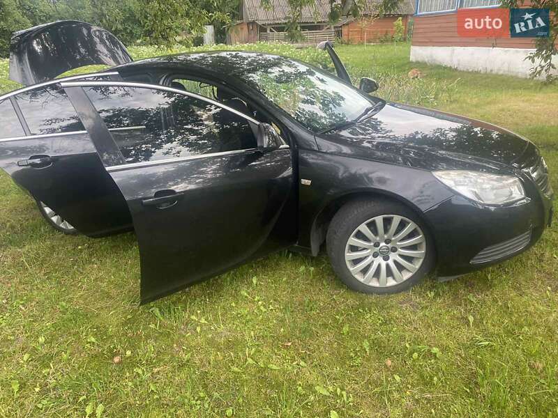 Седан Opel Insignia 2010 в Житомире фото 2 Седан Opel Insignia 2010 в Житомире