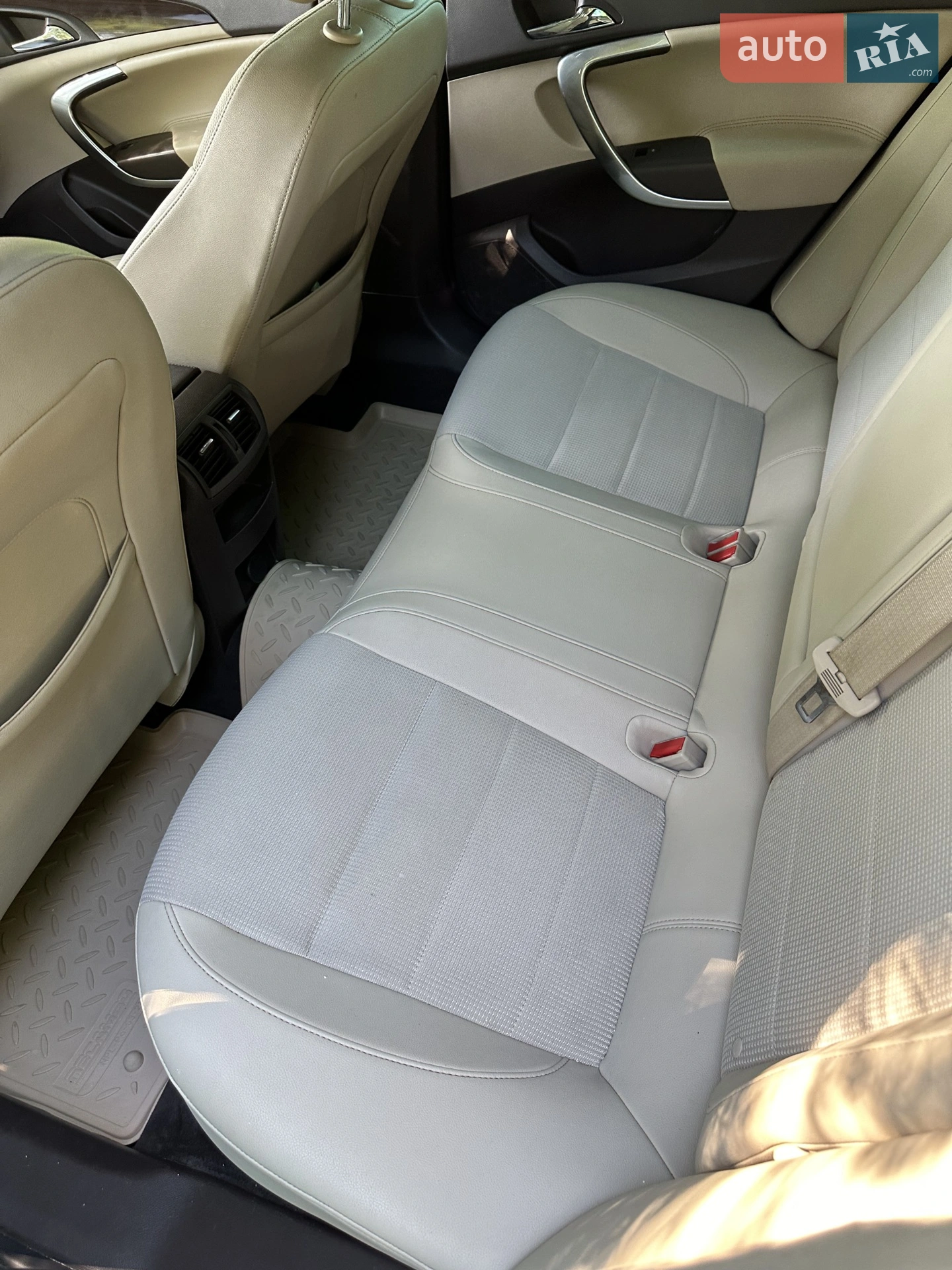 2011 Opel Insignia - мініатюра 6