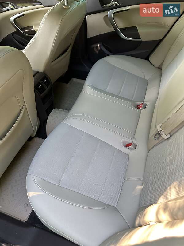 Універсал Opel Insignia 2011 в Березівці