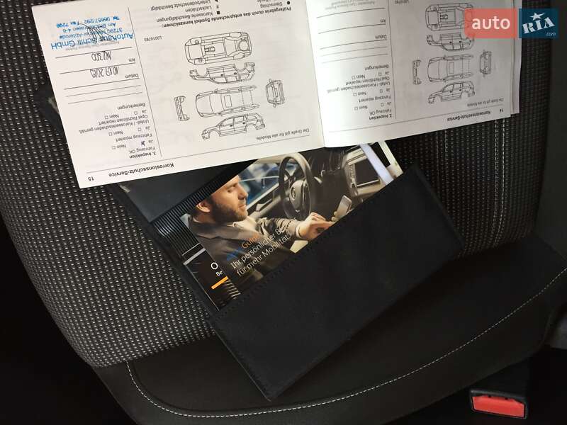 Універсал Opel Insignia 2016 в Золочеві