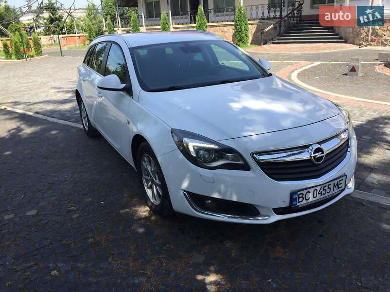 Універсал Opel Insignia 2016 в Золочеві