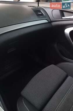 Універсал Opel Insignia 2012 в 