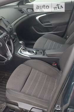 Универсал Opel Insignia 2016 в 