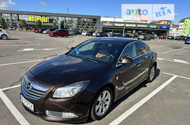 Лифтбек Opel Insignia 2011 в Киеве