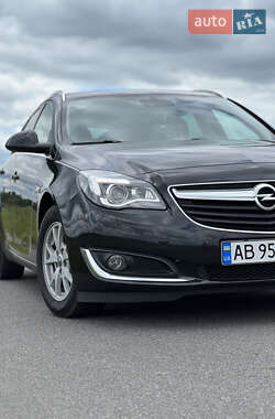 Универсал Opel Insignia 2015 в 