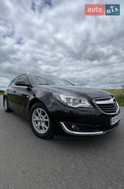 Универсал Opel Insignia 2015 в 