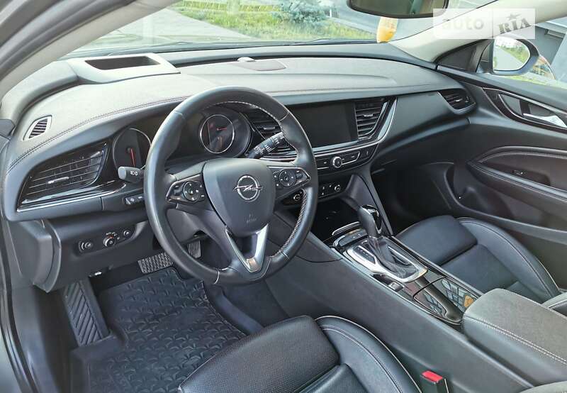 Универсал Opel Insignia 2018 в Ровно